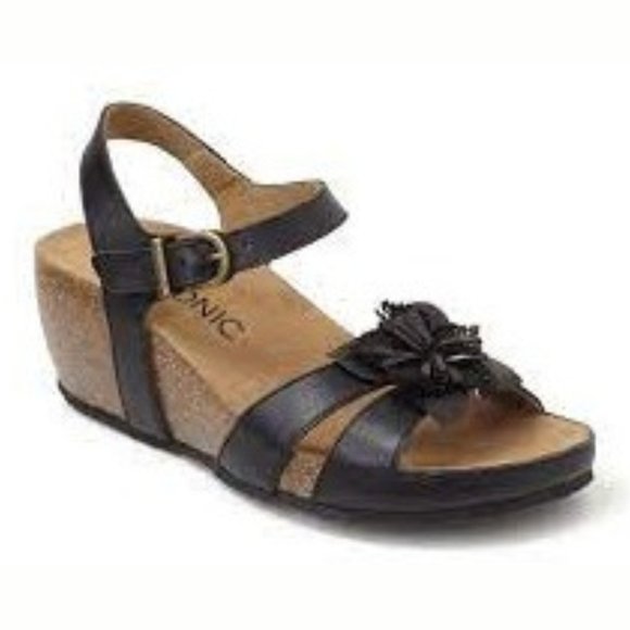 Vionic Shoes - Vionic Women's Gibraltar Wedge Sandal - 6